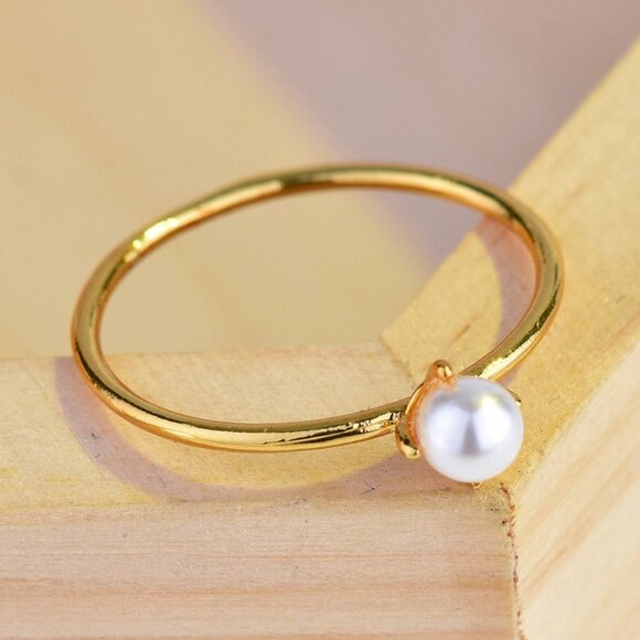 Mini Pearl Ring in 18k yellow gold plated - Picture 1 of 4
